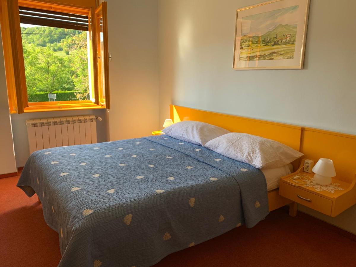 Gostisce Stari Grad Otel Senozece Dış mekan fotoğraf